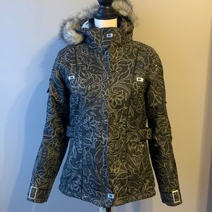 Womens Boulder Gear Ski Jacket. Brown/Tan Paisley size 6.
